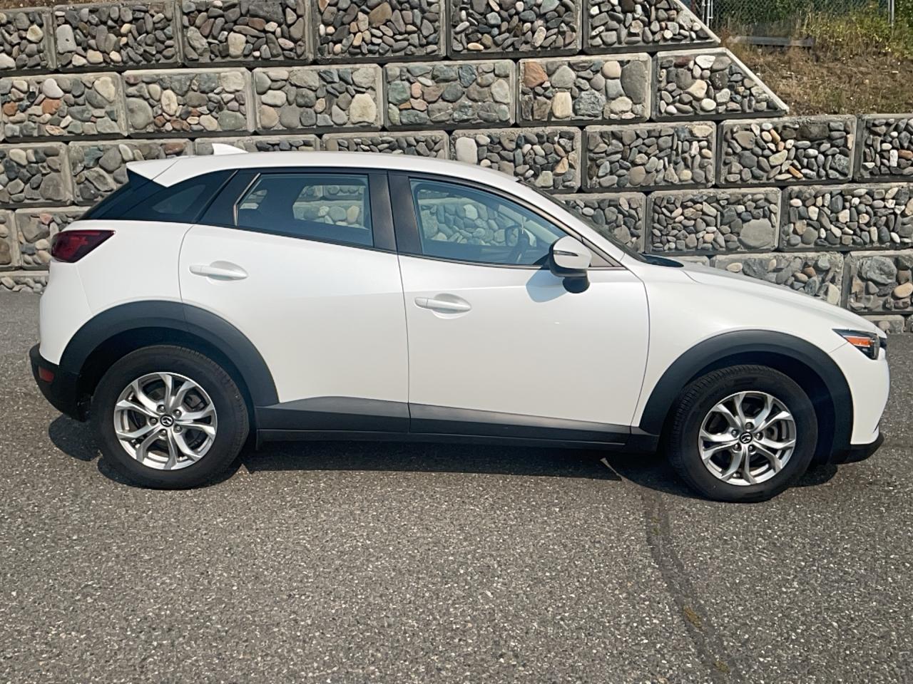 2018 Mazda MAZDA3 Cx-3 Touring Photo2