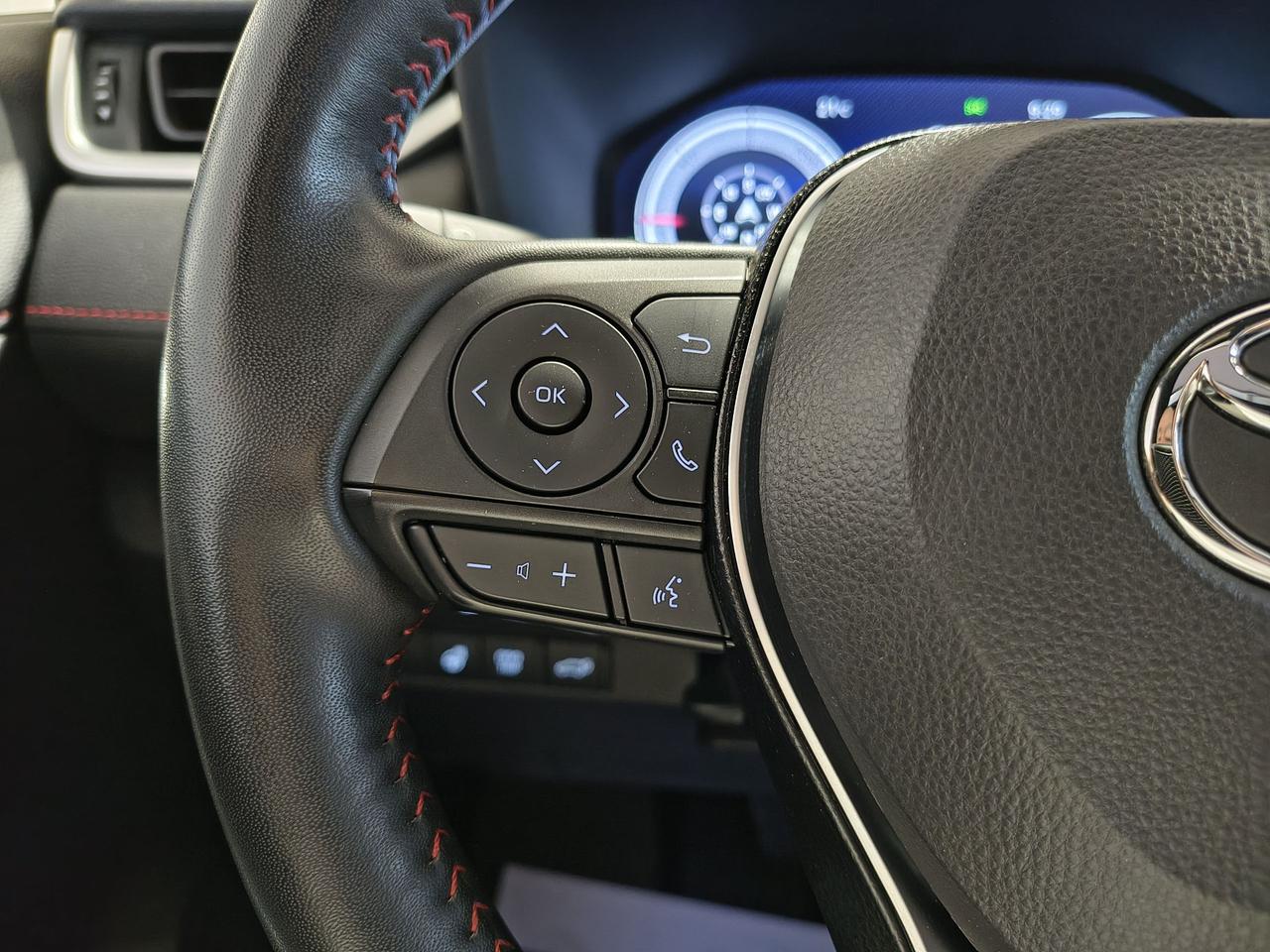 2024 Toyota RAV4 Prime SE Photo0