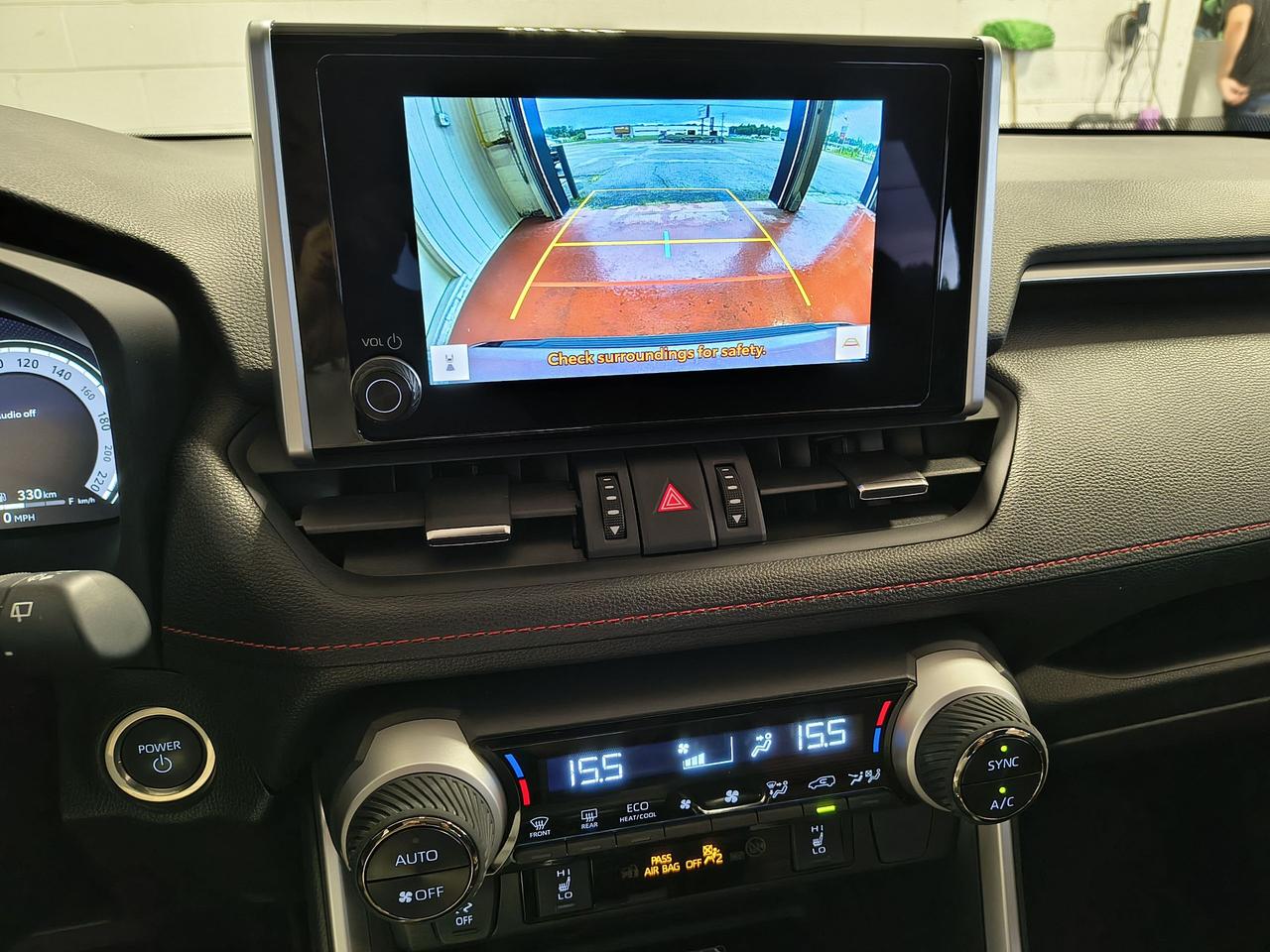 2024 Toyota RAV4 Prime SE Photo0