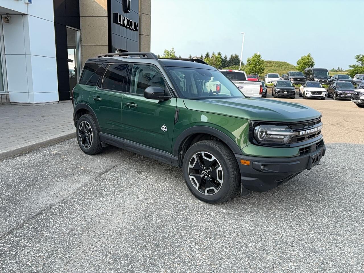 2024 Ford Bronco Sport OUTERBANKS! LOCAL TRADE, REMOTE START,COPILOT PACK Photo