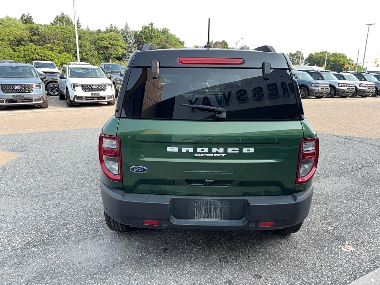 2024 Ford Bronco Sport OUTERBANKS! LOCAL TRADE, REMOTE START,COPILOT PACK Photo