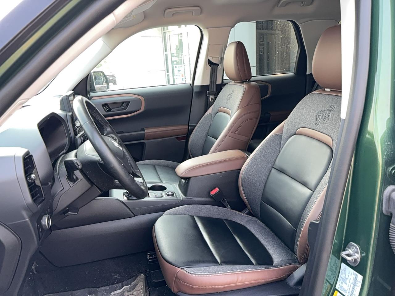 2024 Ford Bronco Sport OUTERBANKS! LOCAL TRADE, REMOTE START,COPILOT PACK Photo