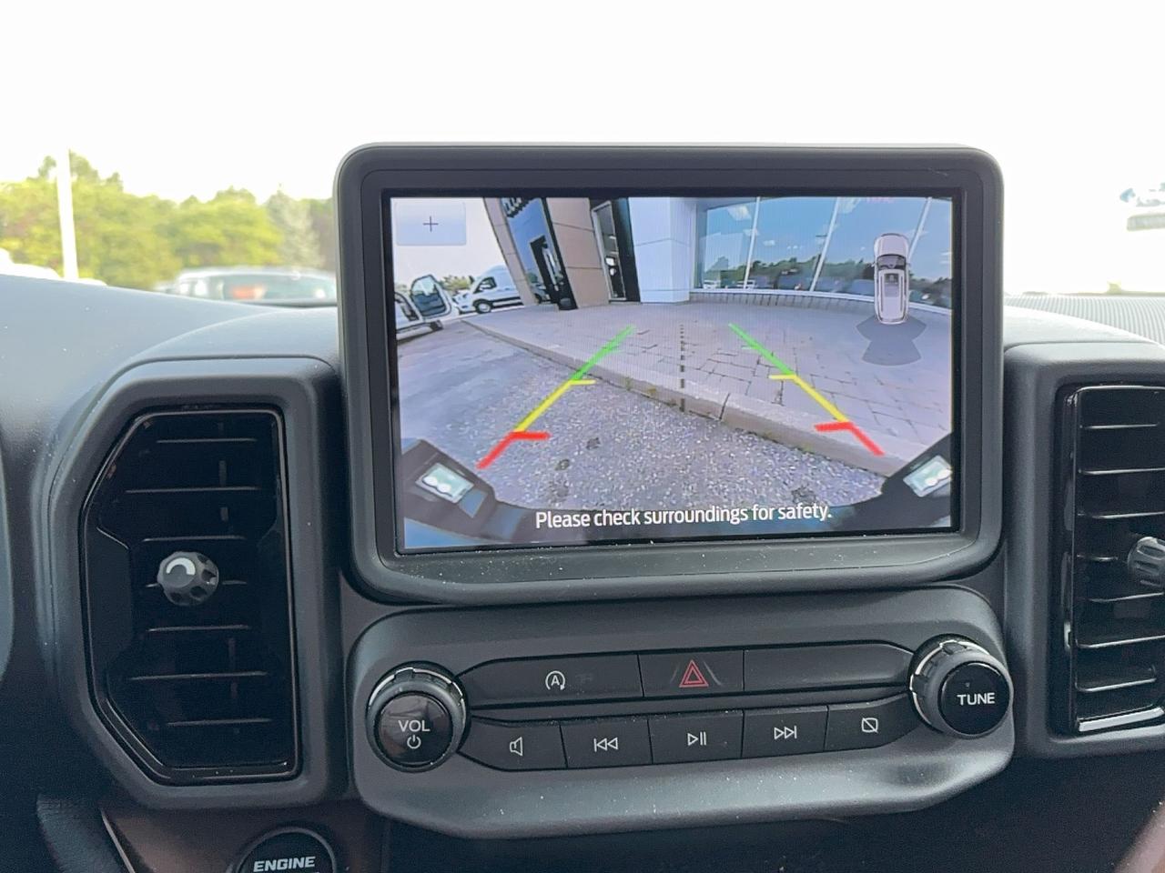 2024 Ford Bronco Sport OUTERBANKS! LOCAL TRADE, REMOTE START,COPILOT PACK Photo