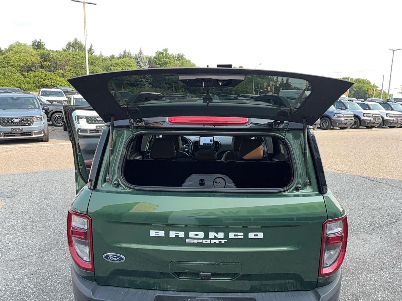 2024 Ford Bronco Sport OUTERBANKS! LOCAL TRADE, REMOTE START,COPILOT PACK Photo