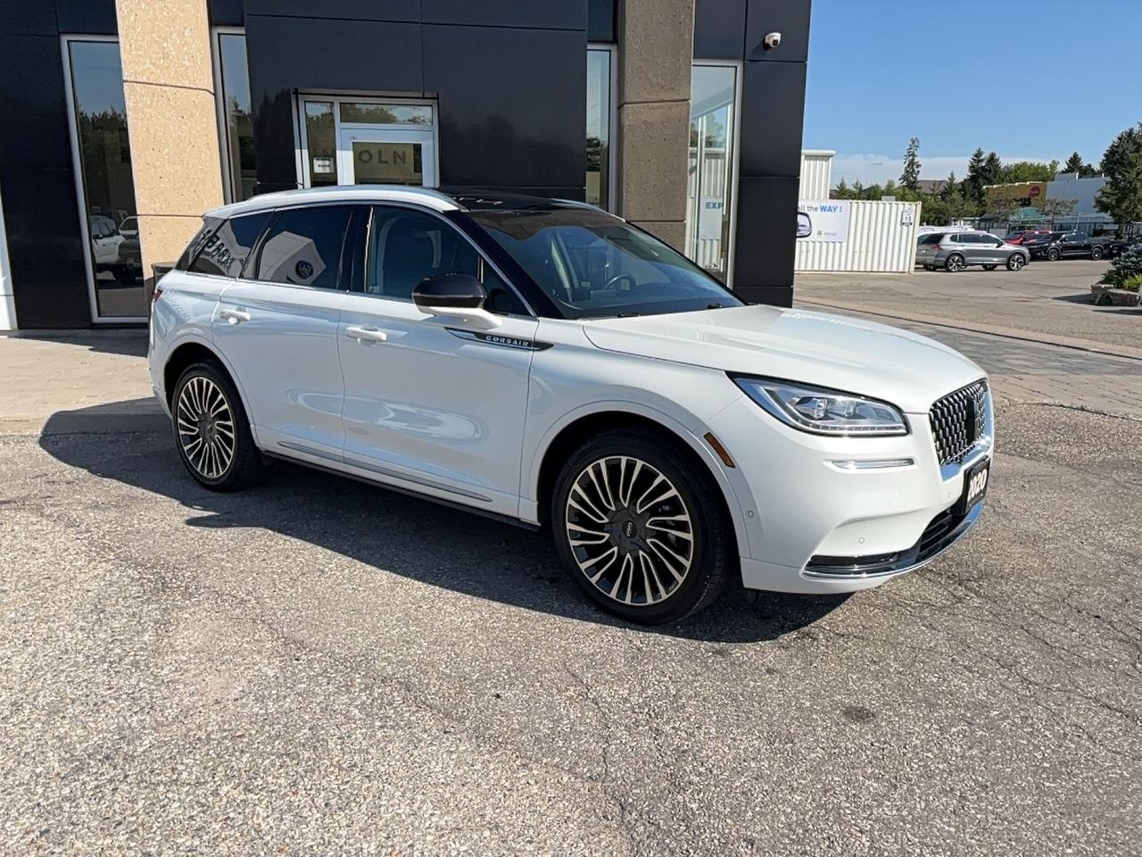 2020 Lincoln Corsair LOADED! HEADSUP DISPLAY, APPEARANCE PACK, 202A! Photo2