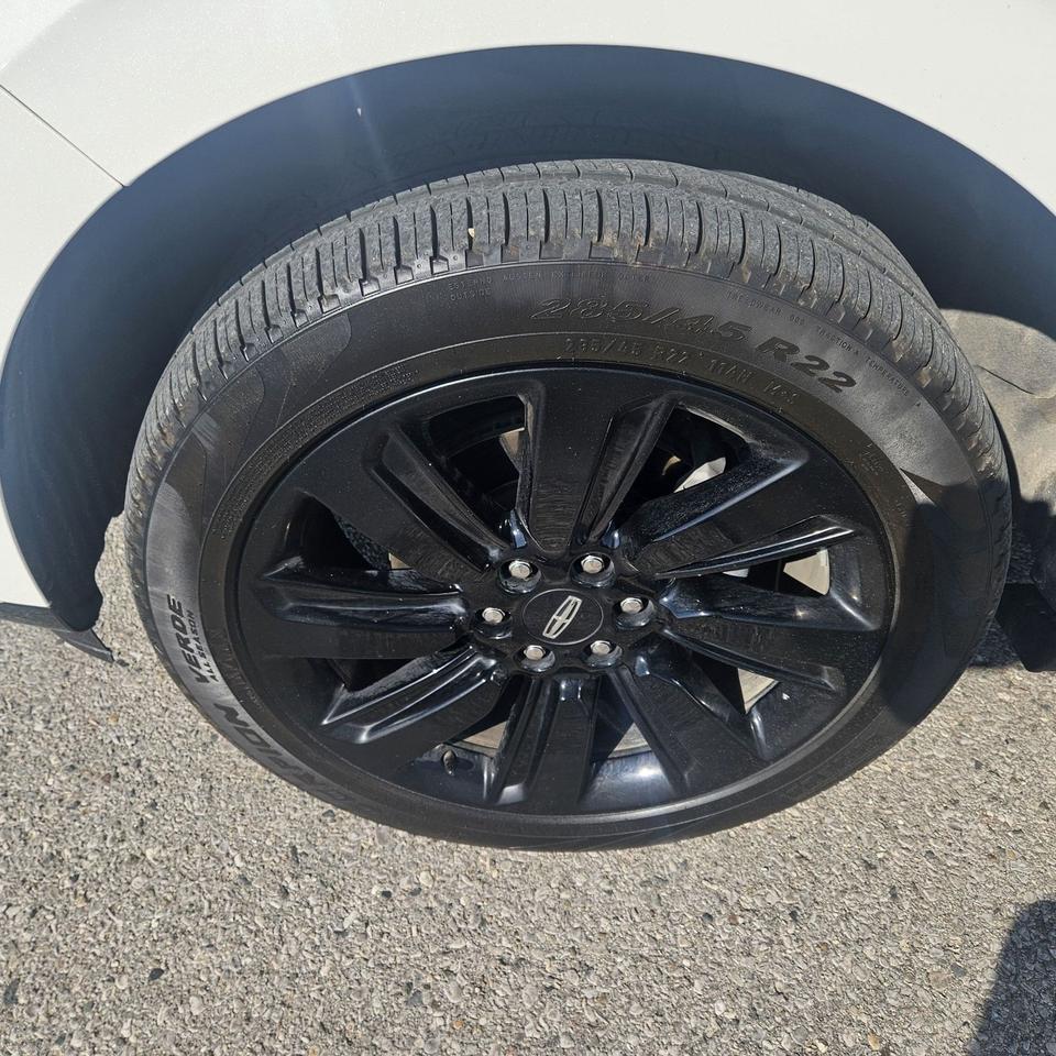 2023 Lincoln Navigator RESERVE, 201A, MOONROOF, 8-PASSENGER, 22" RIMS,TOW Photo