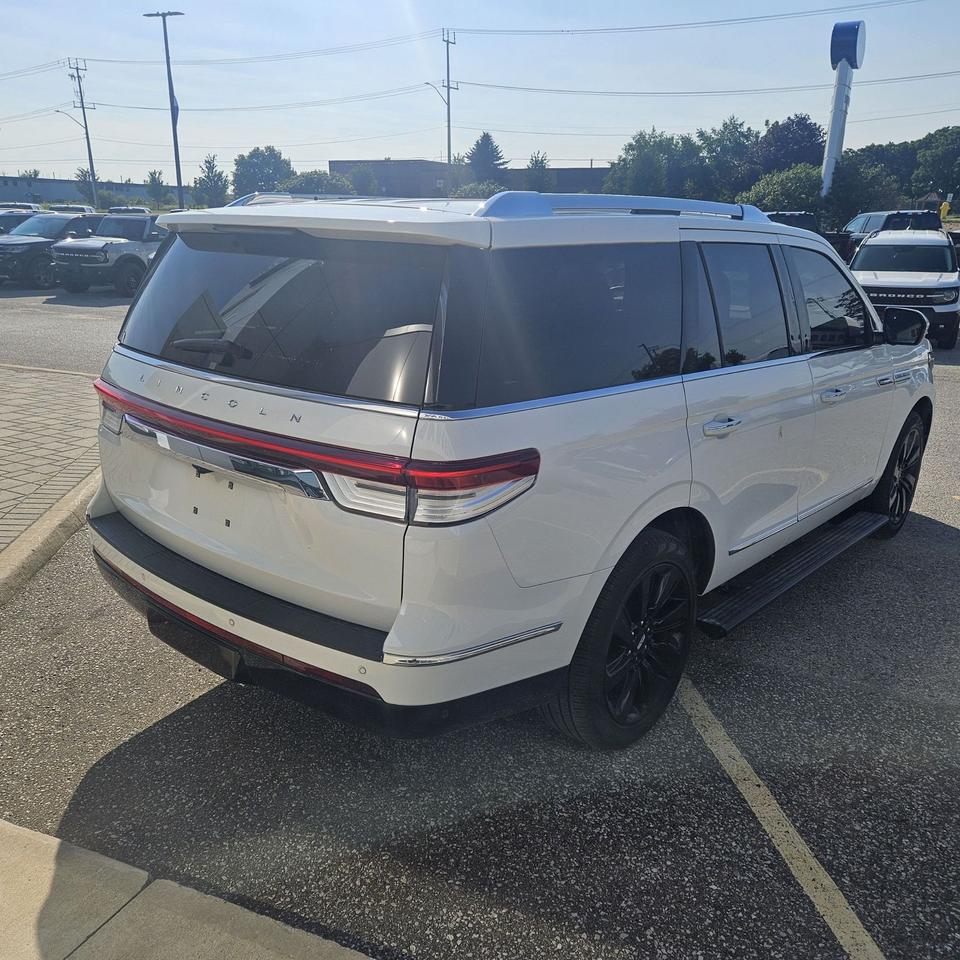 2023 Lincoln Navigator RESERVE, 201A, MOONROOF, 8-PASSENGER, 22" RIMS,TOW Photo
