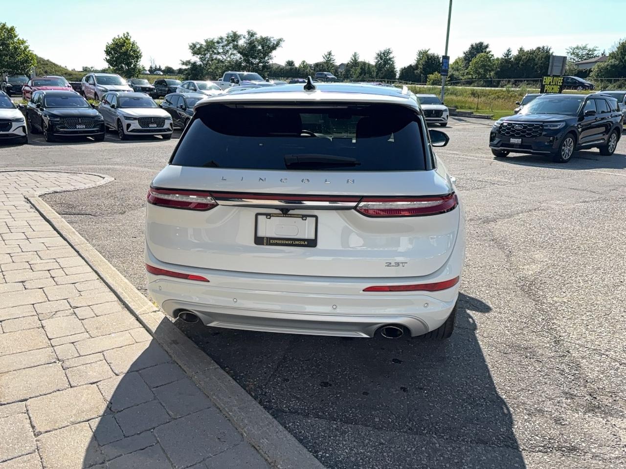 2020 Lincoln Corsair LOADED! HEADSUP DISPLAY, APPEARANCE PACK, 202A! Photo4