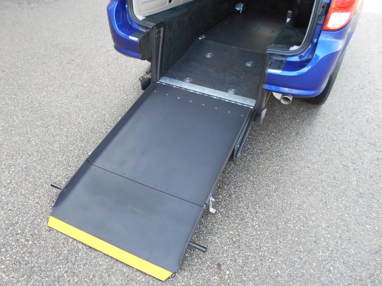 2019 Dodge Grand Caravan Crew Plus-Wheelchair Accessible Rear Entry Photo