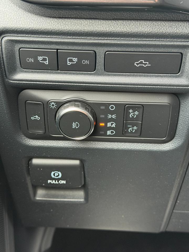 2021 Ford F-150 XLT Photo