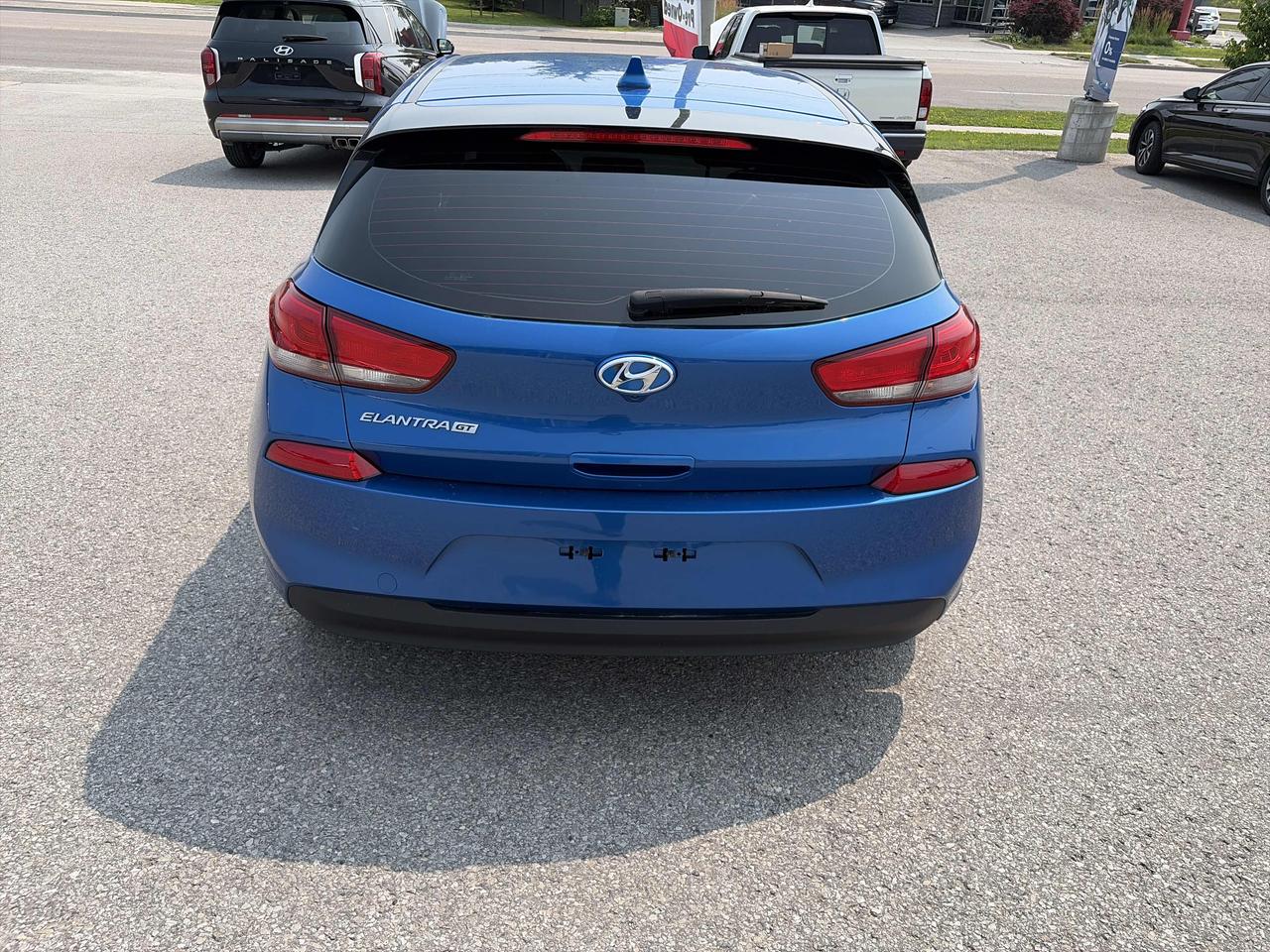 2018 Hyundai Elantra GT GL | 6 Seed | 2.0 | CarPlay | Cam | Alloys & More! Photo18