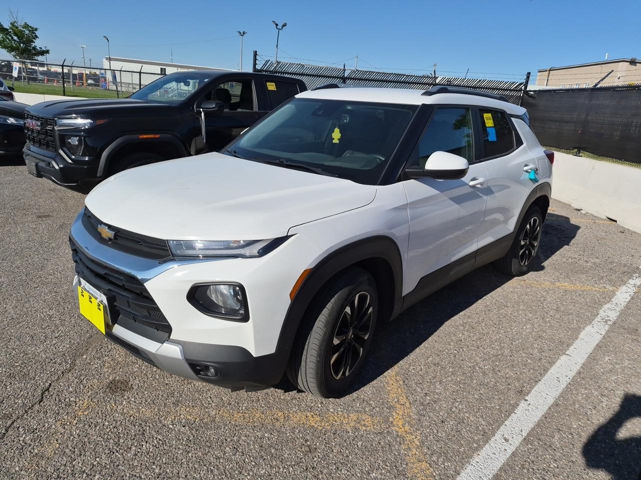 2022 Chevrolet TrailBlazer LT - Photo #1