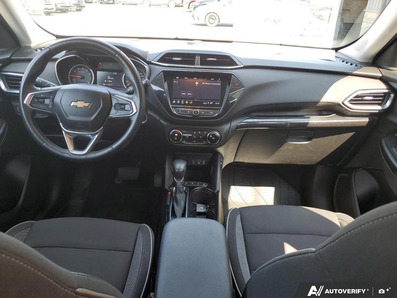 2022 Chevrolet TrailBlazer LT-REMOTE START-REAR CAMERA-HEATED SEATS-BLIND SPO Photo