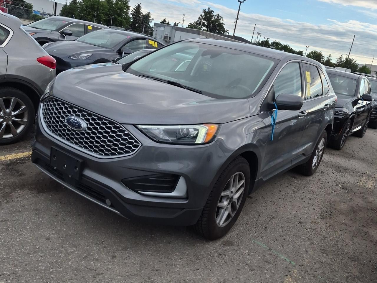 2023 Ford Edge SEL AWD - Photo #1