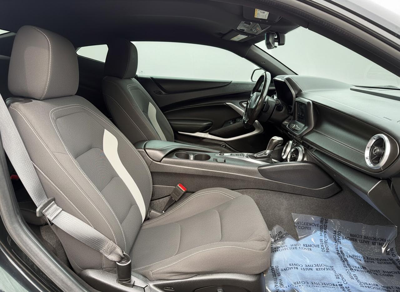2019 Chevrolet Camaro 1LT Photo