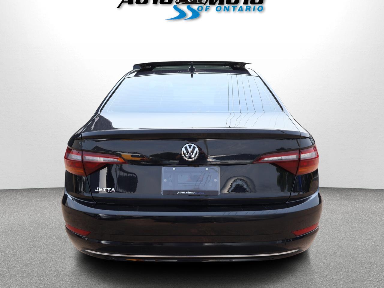 2019 Volkswagen Jetta 1.4T HIGHLINE 6SPEED CERTIFIED 6SP MANUAL *ACCIDENT FREE* CAMERA BLUETOOTH LEATHER HEATED SEATS SUNROOF CRUISE ALLOYS Photo
