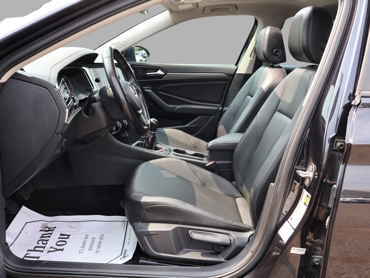 2019 Volkswagen Jetta 1.4T HIGHLINE 6SPEED CERTIFIED 6SP MANUAL *ACCIDENT FREE* CAMERA BLUETOOTH LEATHER HEATED SEATS SUNROOF CRUISE ALLOYS Photo