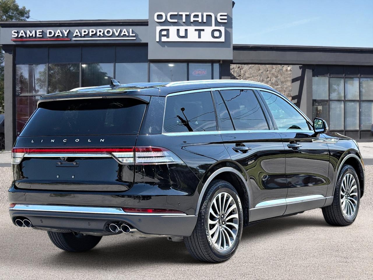 2020 Lincoln Aviator Reserve AWD Photo4