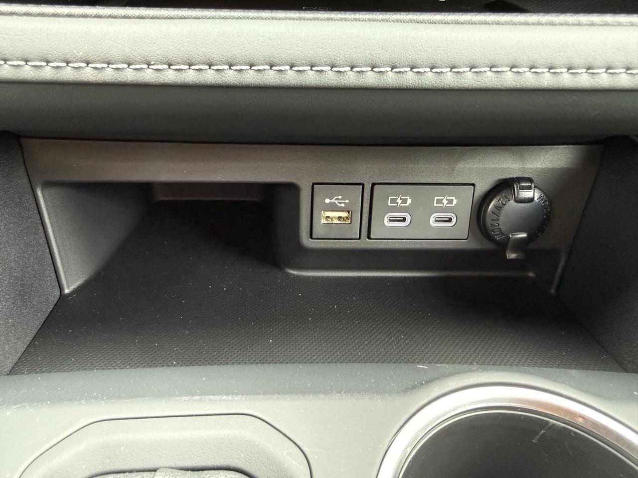 2026 Toyota Highlander XLE Photo