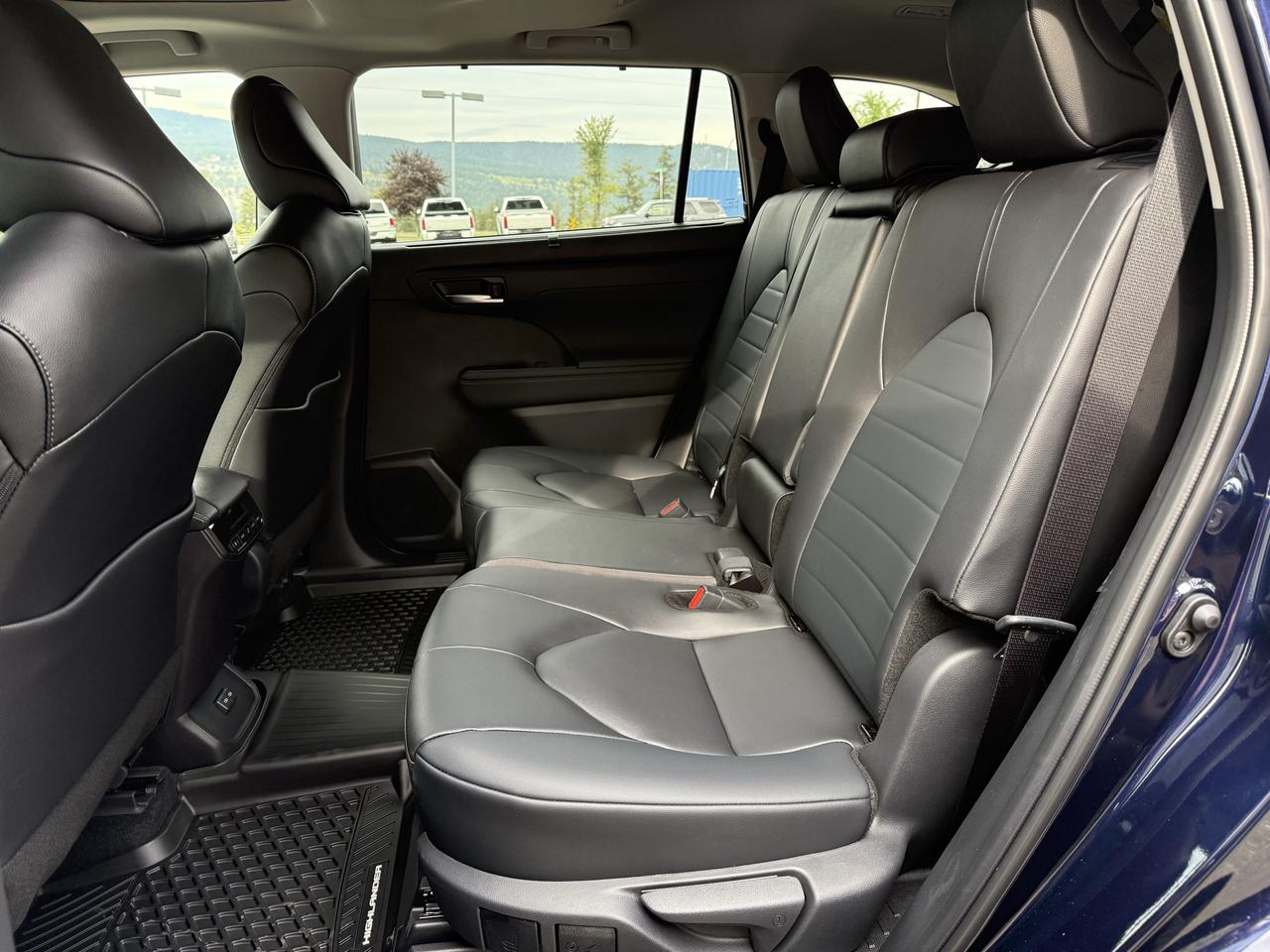 2026 Toyota Highlander XLE Photo
