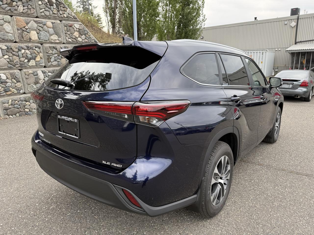 2026 Toyota Highlander XLE Photo