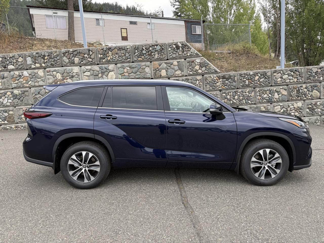2026 Toyota Highlander XLE Photo