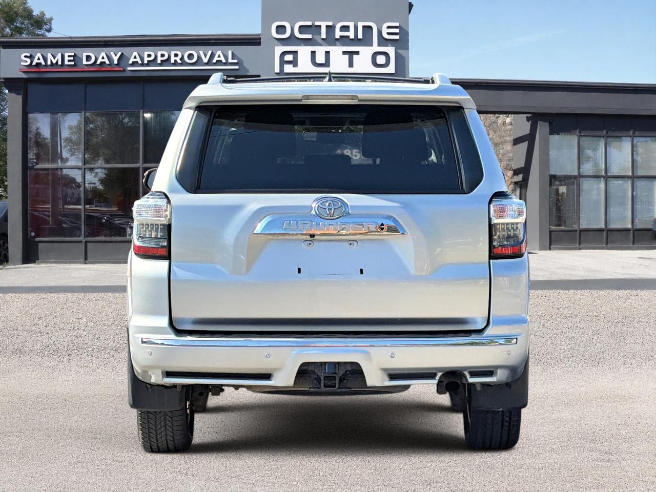 2016 Toyota 4Runner 4WD 4DR V6 SR5 Photo