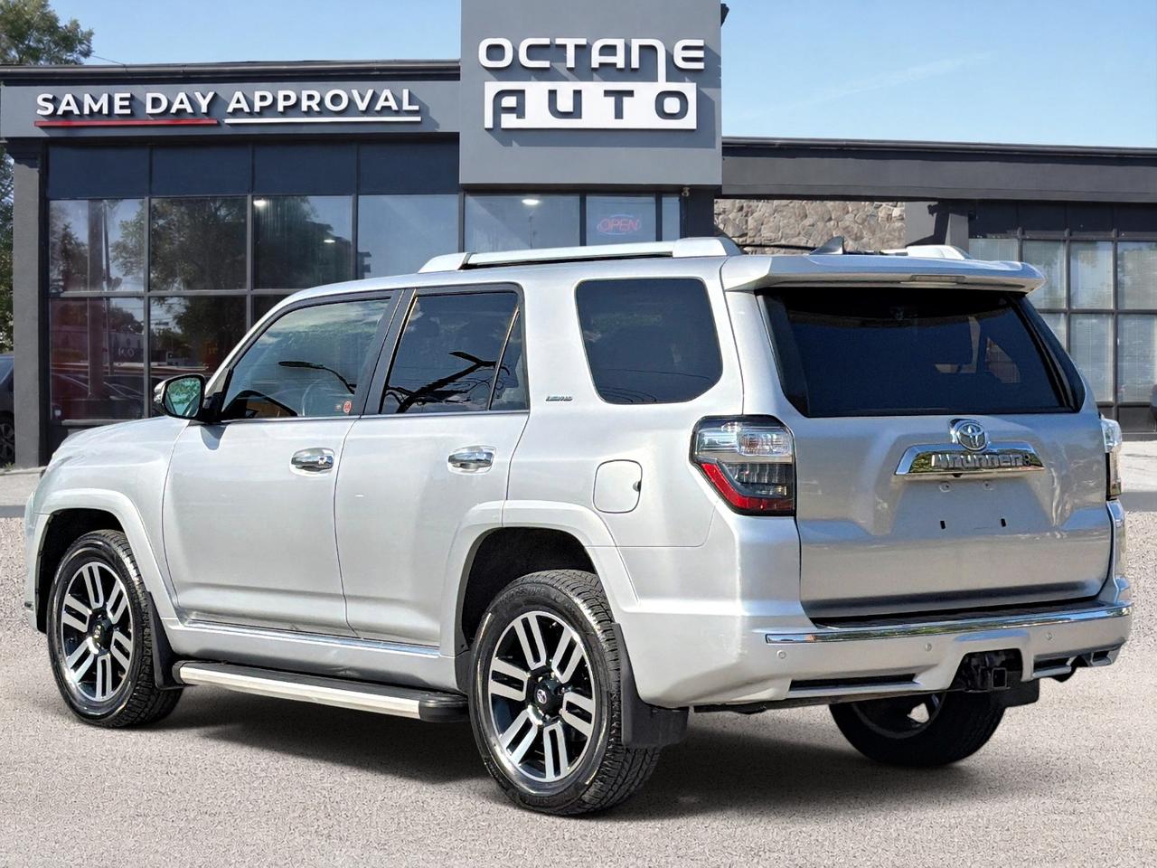 2016 Toyota 4Runner 4WD 4DR V6 SR5 Photo