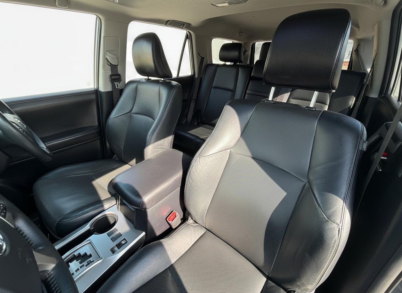 2016 Toyota 4Runner 4WD 4DR V6 SR5 Photo