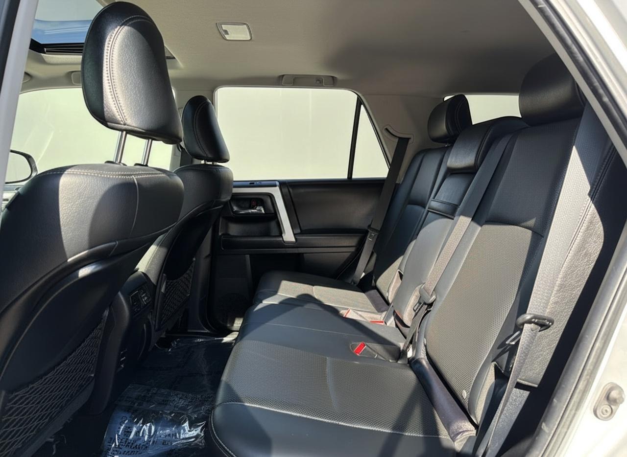 2016 Toyota 4Runner 4WD 4DR V6 SR5 Photo