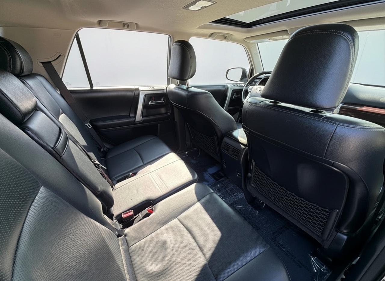 2016 Toyota 4Runner 4WD 4DR V6 SR5 Photo