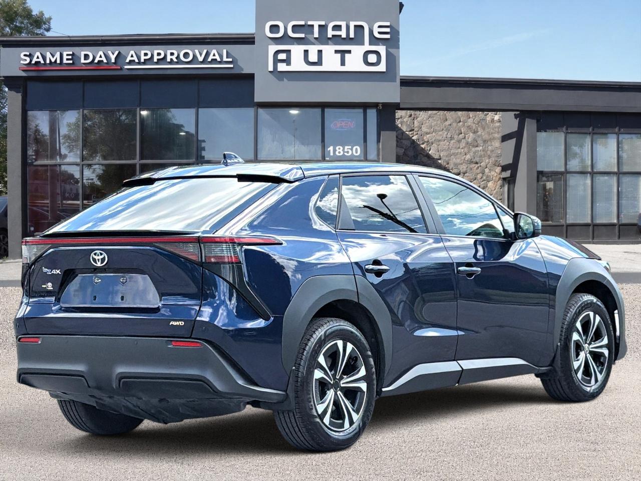2023 Toyota bZ4X XLE AWD Photo4
