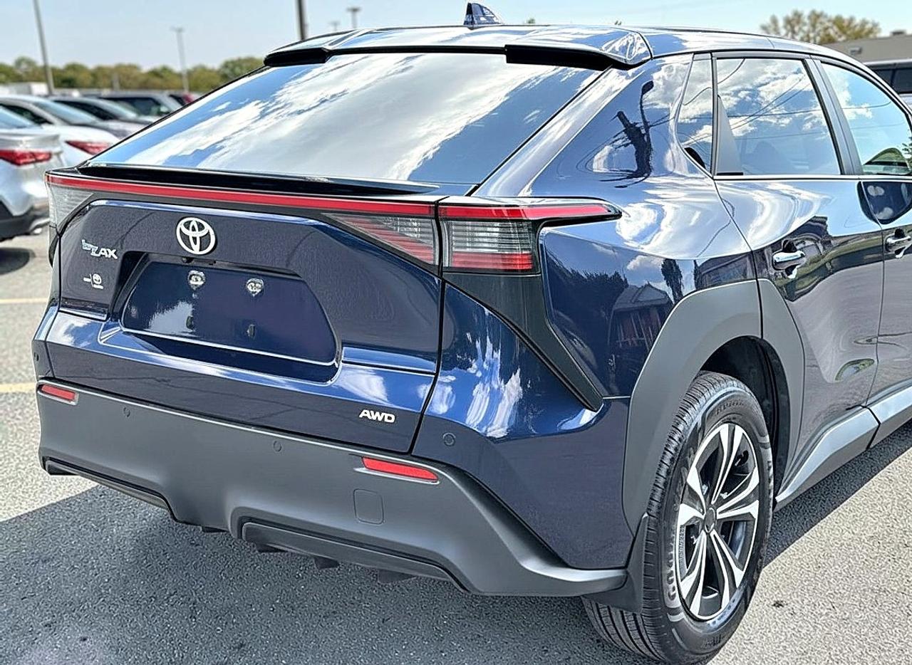 2023 Toyota bZ4X XLE AWD Photo