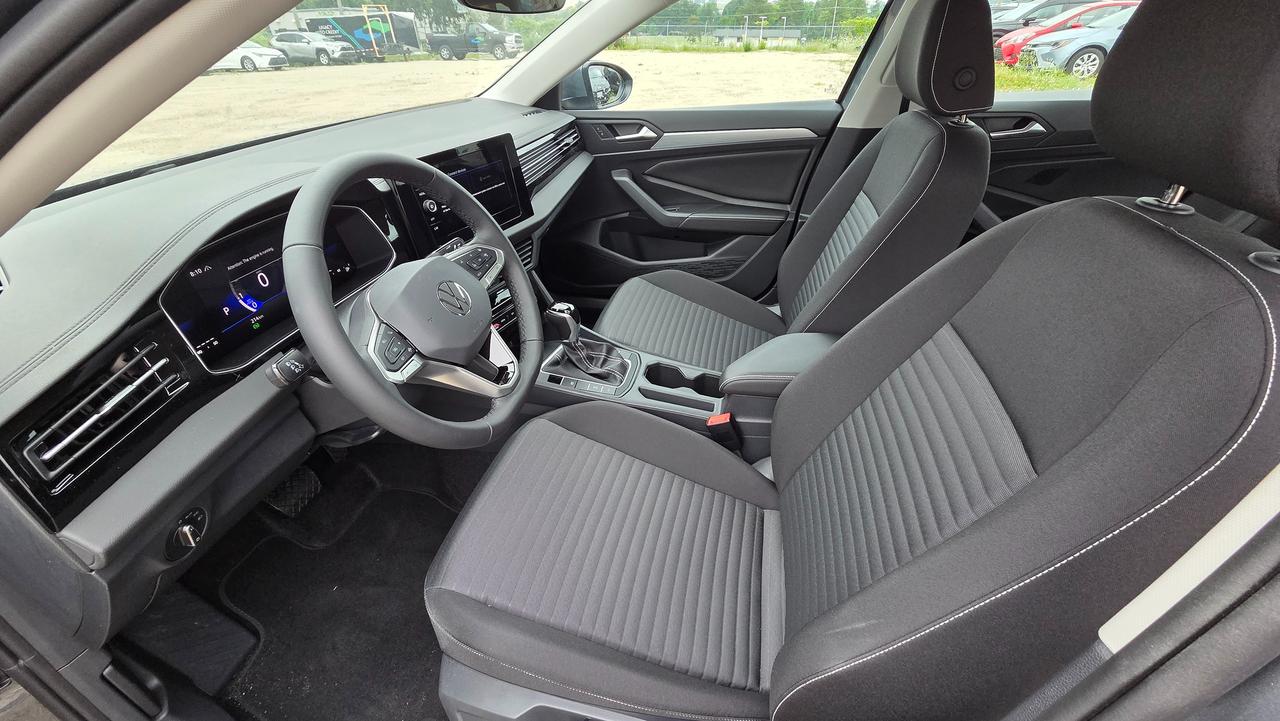 2026 Volkswagen Jetta Trendline Photo