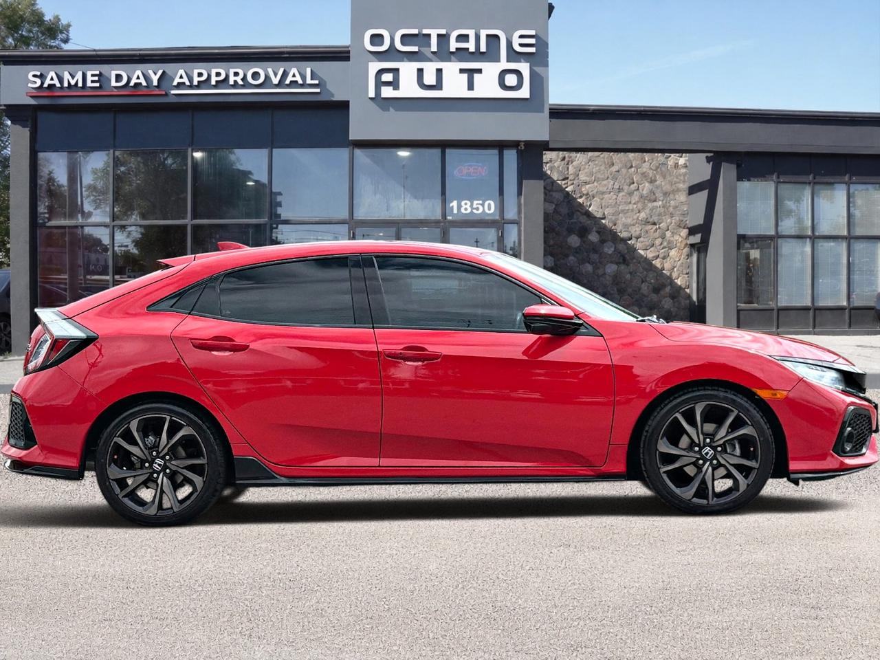 2018 Honda Civic Sport Touring Photo