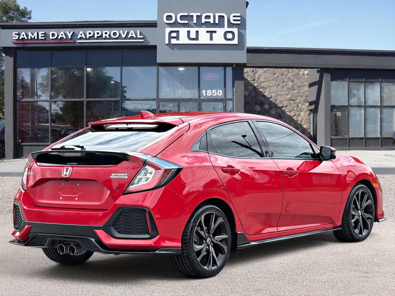 2018 Honda Civic Sport Touring Photo