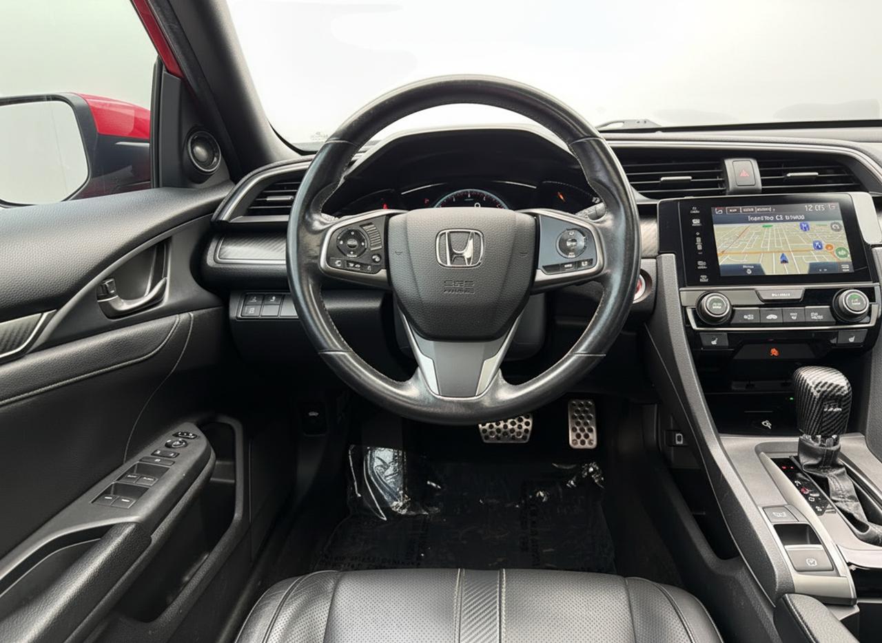 2018 Honda Civic Sport Touring Photo