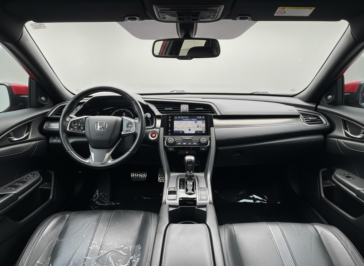 2018 Honda Civic Sport Touring Photo