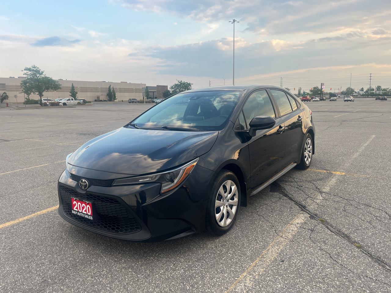 2020 Toyota Corolla LE CVT Photo