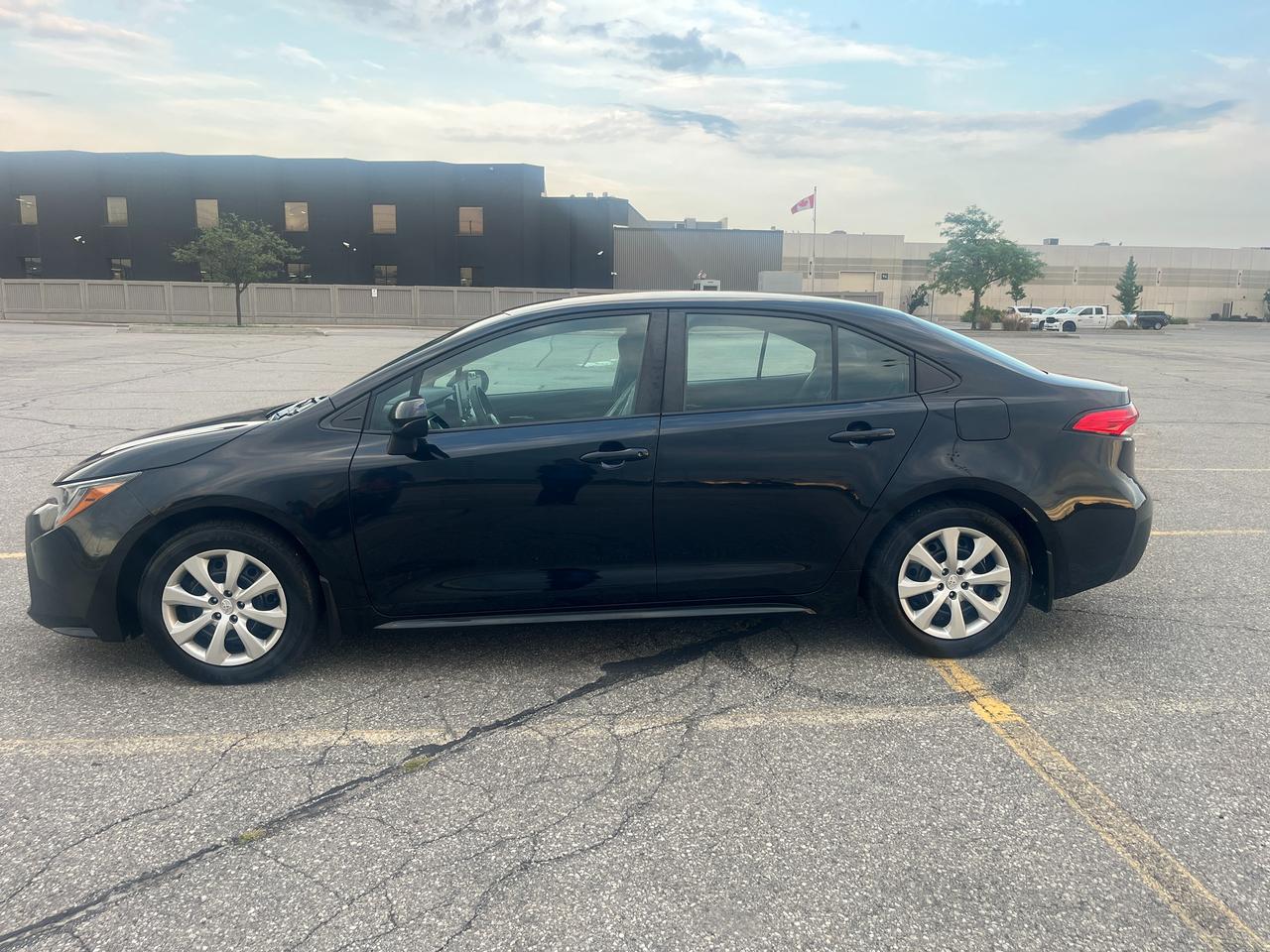 2020 Toyota Corolla LE CVT Photo
