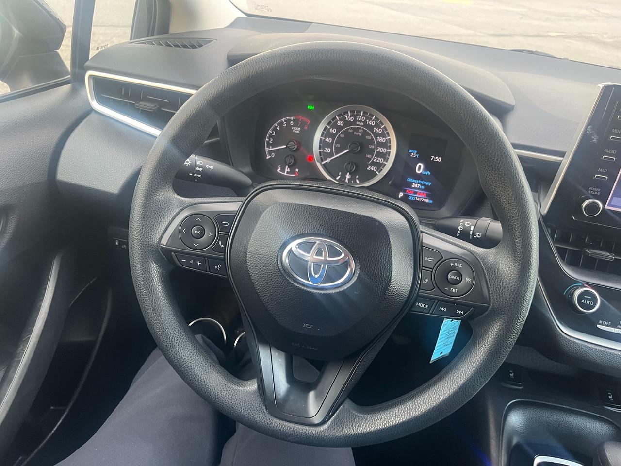 2020 Toyota Corolla LE CVT Photo