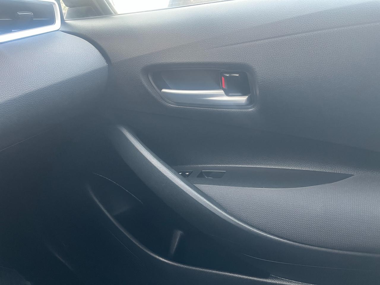 2020 Toyota Corolla LE CVT Photo