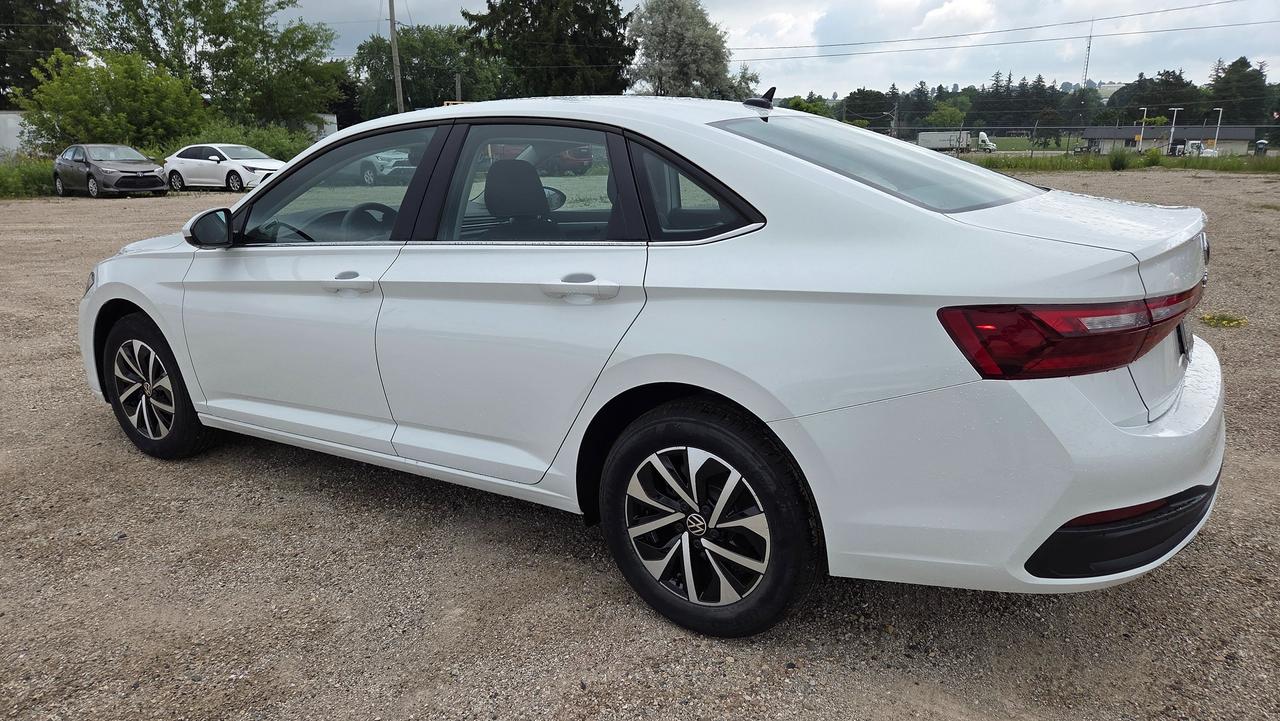 2026 Volkswagen Jetta Trendline Photo