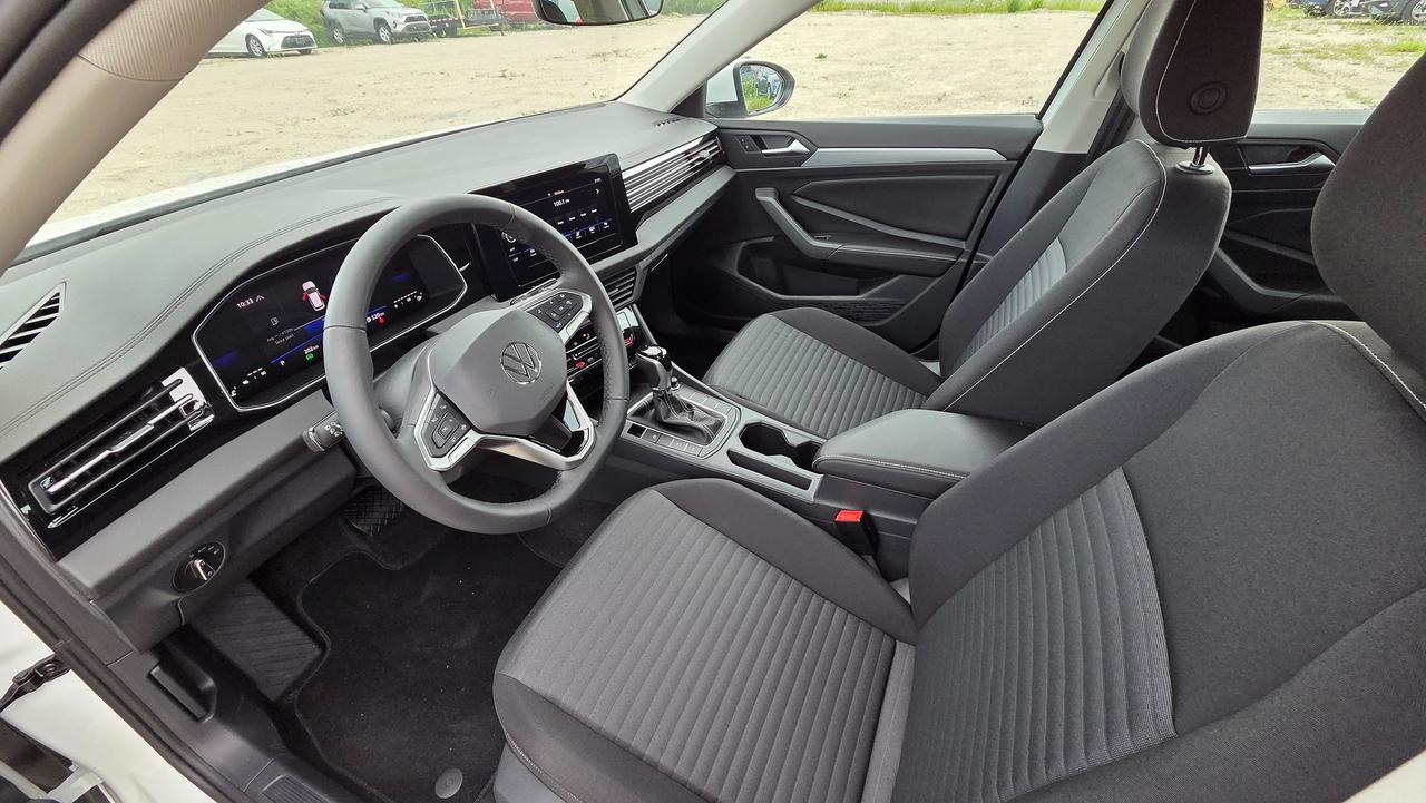 2026 Volkswagen Jetta Trendline Photo