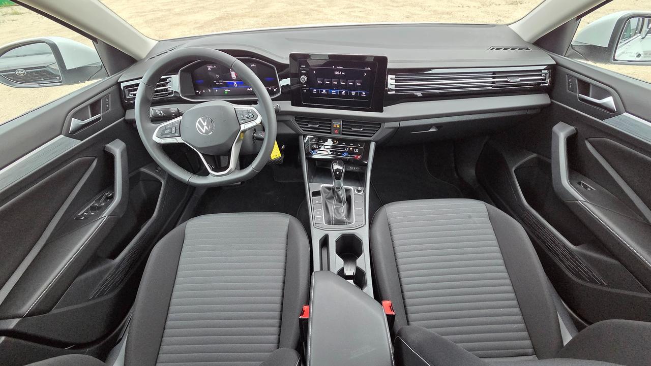 2026 Volkswagen Jetta Trendline Photo