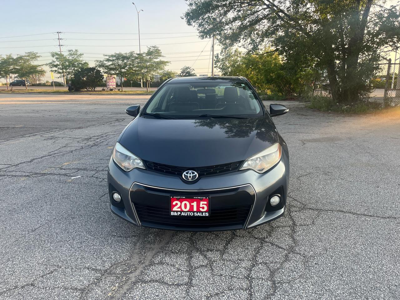 2015 Toyota Corolla 4dr Sdn CVT S Photo