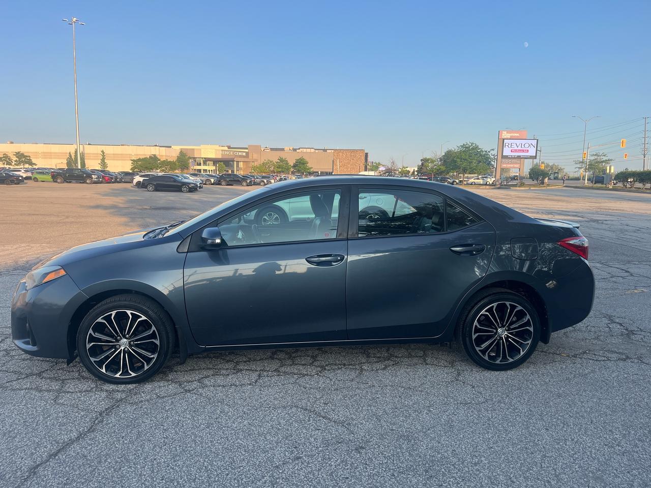 2015 Toyota Corolla 4dr Sdn CVT S Photo