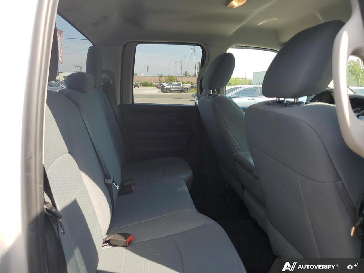 2017 RAM 1500 4WD QUAD CAB 140.5" ST Photo