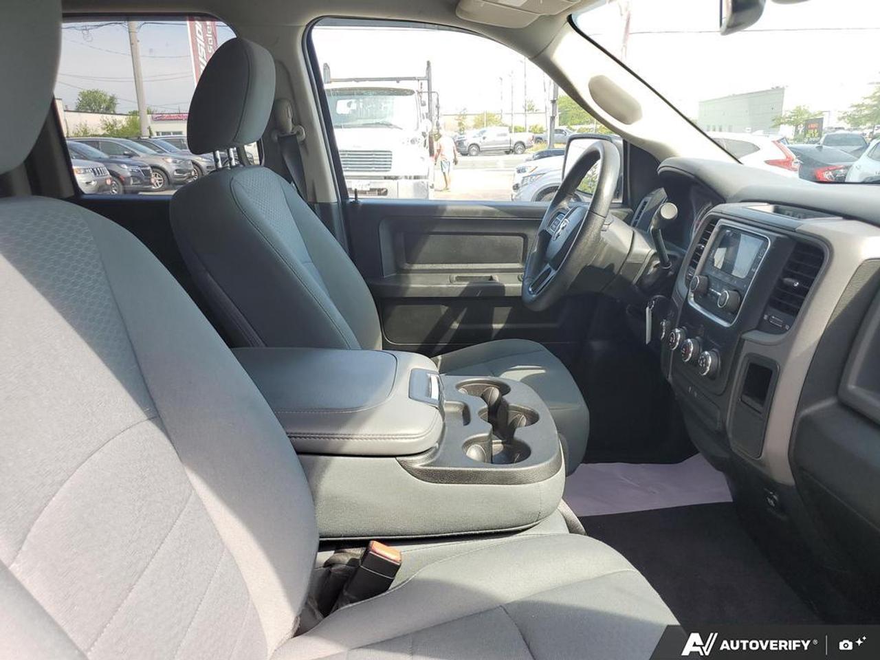 2017 RAM 1500 4WD QUAD CAB 140.5" ST Photo