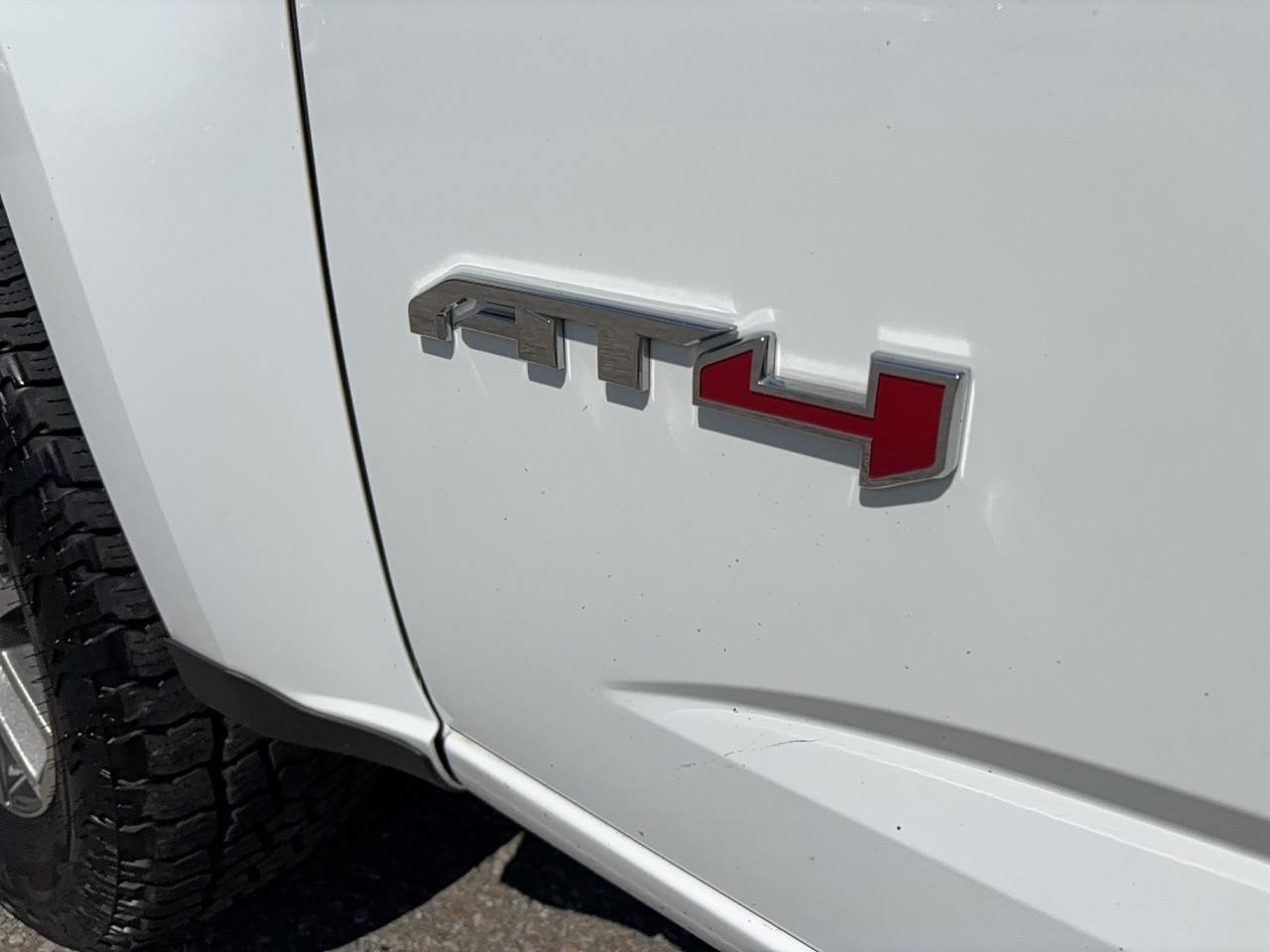 2022 GMC Canyon AT4, CREW, REMOTE START, HD TOW, HEATED SEATS Photo4